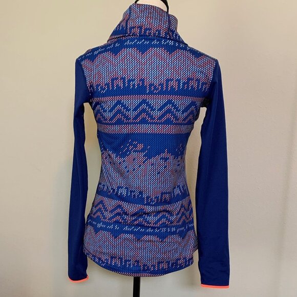 Nike Top - Picture 2 of 4